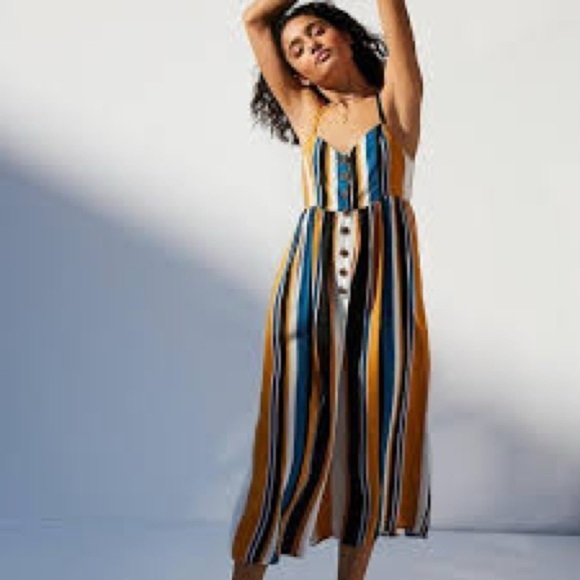 NWT Urban Outfitters Tootsie Vertical Stripe Button-Through Jumpsuit Size Medium - Picture 1 of 5